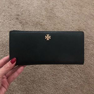 Tory Burch Robinson Wallet